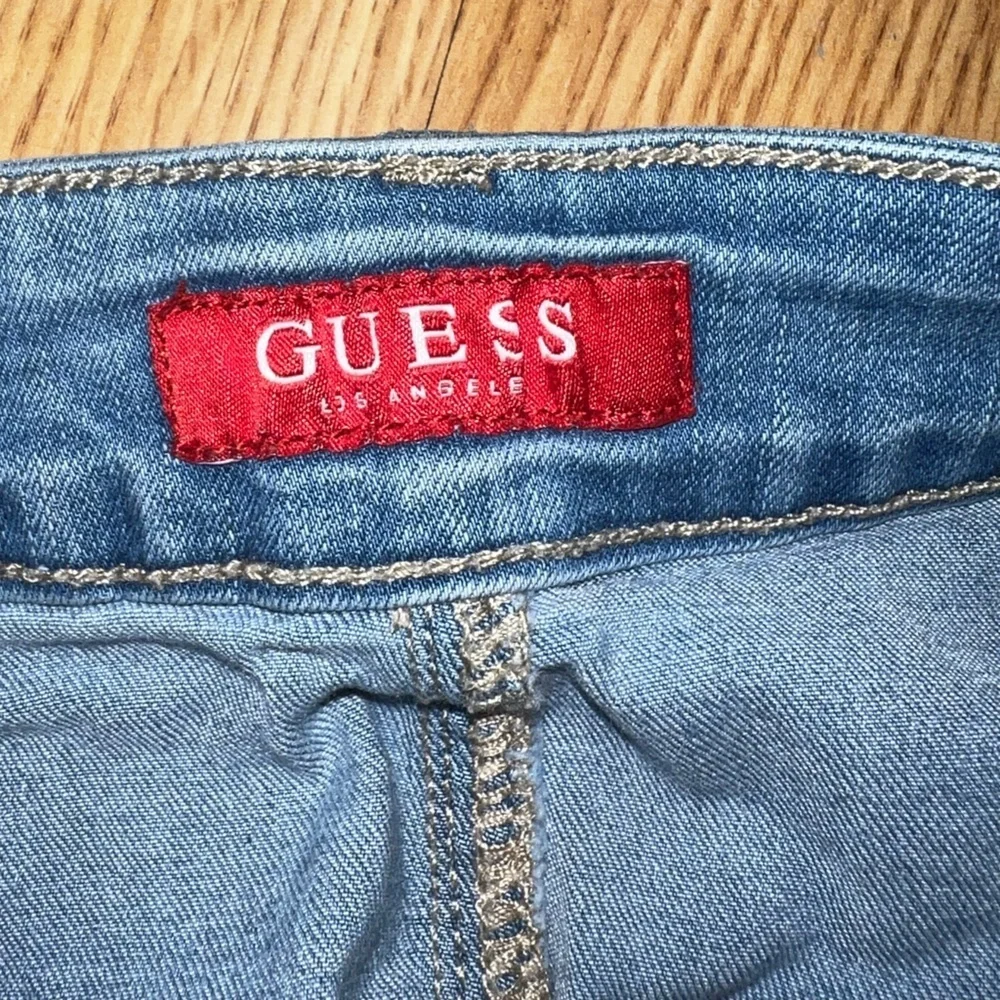 Guess XS Women's Denim Mini Skirt Logo Red Stripe Stretchy Blue Light Wash